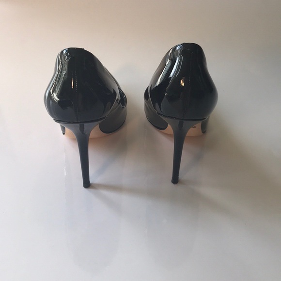 100%Authentic Dolce & Gabbana Patent Leather Heels - Picture 3 of 7